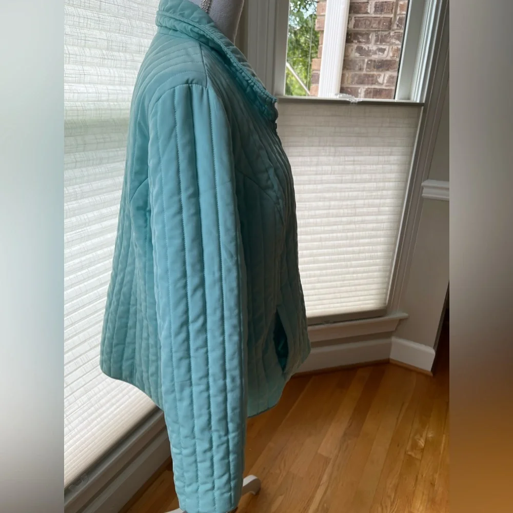 🔥🔥Chicos Light Blue Puffer Light Jacket Size 3 - Picture 3 of 10